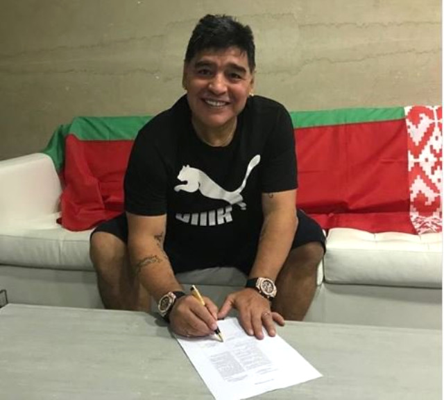 Maradona Beyaz Rusya Ekibi Dinamo Brest'in Hem Başkanı Hem de Teknik Direktörü Oldu