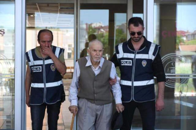 Eşini, Başına Keserle Vurarak Öldüren 81 Yaşındaki Adam: Pişmanım