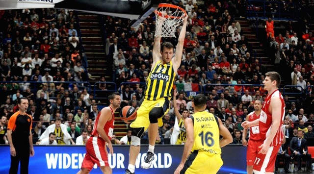 Fenerbahçe Doğuş, EuroLeague Dörtlü Final İçin Sırbistan'a Gitti