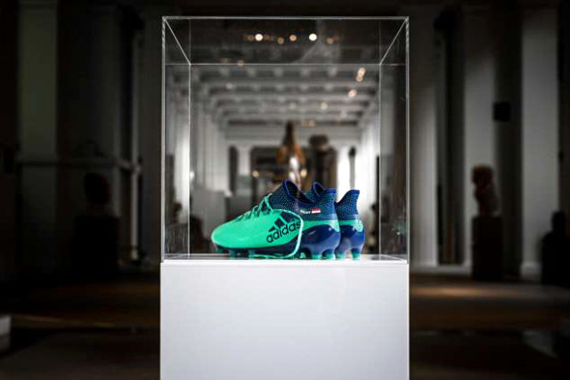 İngiltere'de Yılın Futbolcusu Seçilen Muhammed Salah'ın Ayakkabıları Müzede Sergilenecek