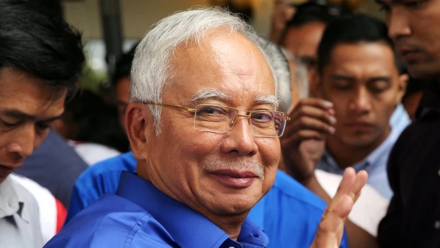 Malezya Polisi, Eski Başbakan Najib Razak'ın Evini Aradı