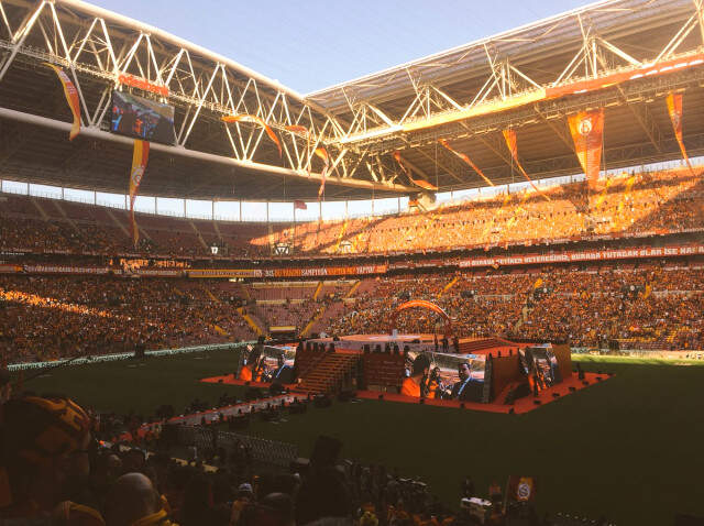 Galatasaray'da Şampiyonluk Kutlamaları Başladı