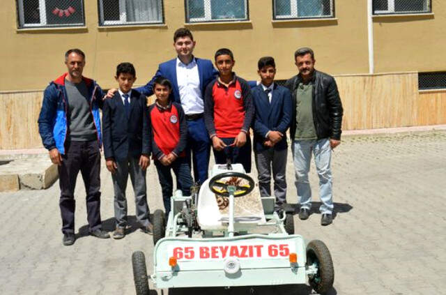 Ortaokul Öğrencisi Atık Malzemelerden Go Kart Aracı Yaptı