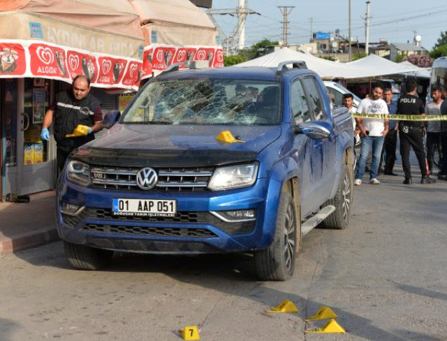 Adana'da Pazar Yerinde Çatışma Çıktı: 3'ü Ağır, 9, Yaralı