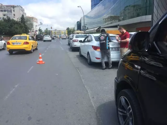 Etiler'de Sivil Trafik Ekipleri UBER Sürücülerine ve Yolculara Ceza Yağdırdı