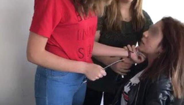 Flaş Batman'da Kız Arkadaşlarını Dövüp Görüntüleri Paylaşan Genç Kızlar Tutuklandı