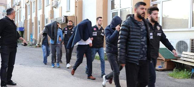 Şenol Güneş'e Çakmak Atan S.D., Serbest Bırakıldı