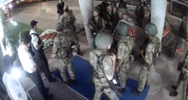 Son Dakika! 15 Temmuz'da İBB'nin İşgali İle İlgili Davada, 41 Sanığa Müebbet! 15 Temmuz'da İBB'nin İşgali İle İlgili Davada, 41 Sanığa Müebbet!