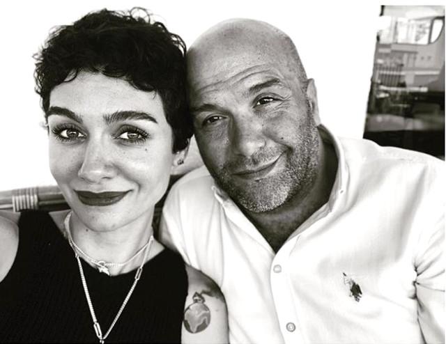 Birce Akalay'ın Yeni Saçları Sosyal Medyada Olay Oldu