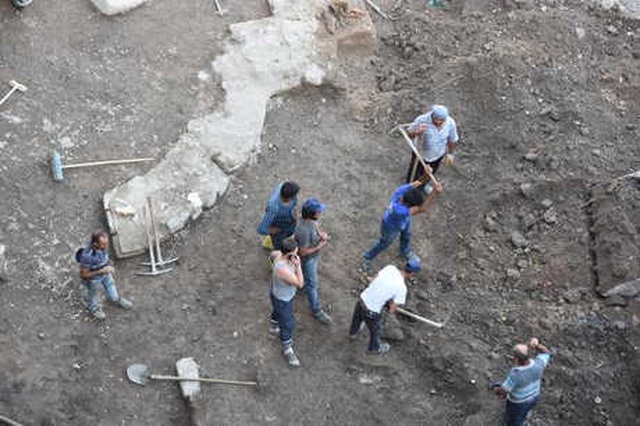 İnşaat Temelinden Tarihi Kalıntılar Çıkınca Çalışmalar Durdu