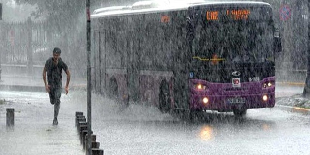 Meteorolojiden Kritik Uyarı! İstanbul'a Bugün Sağanak Yağış Geliyor