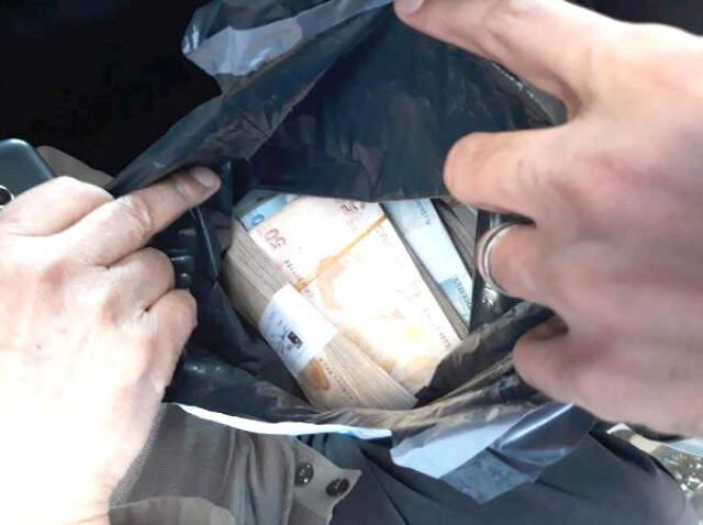 Polisin Dikkati ile 100 Bin Lirayı Dolandırıcılara Kaptırmaktan Kurtuldu