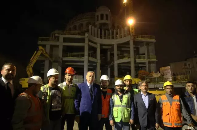 Cumhurbaşkanı Erdoğan, Taksim Camii İnşaatını ve AKM'yi İnceledi