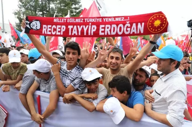 Erdoğan'dan Muhalefete Demirtaş Tepkisi: Türbe Gibi Gidiyorlar!