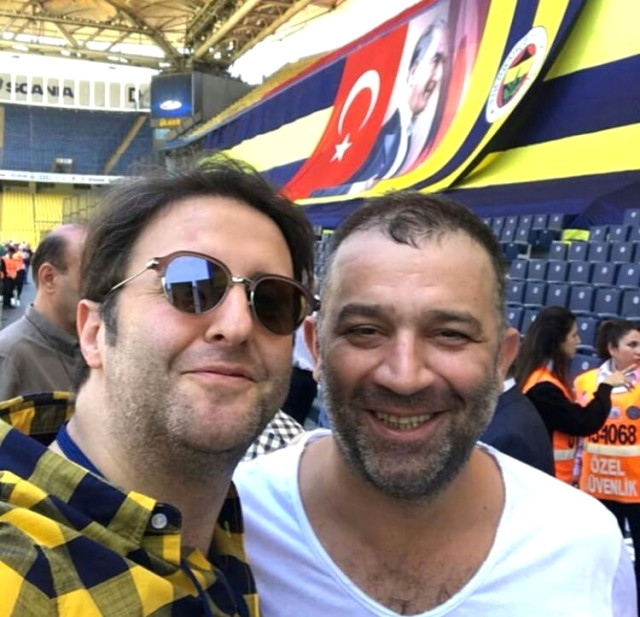 Fenerbahçe Kongresi'nde Ünlü İsimler de Oylarını Kullandı!