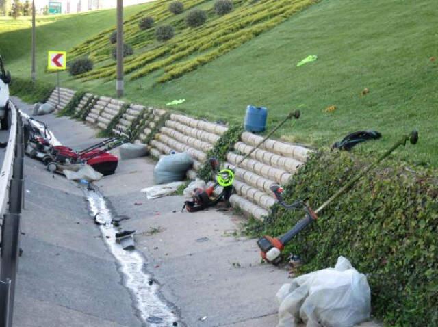 Mesai Bitiminde Evlerine Dönen İşçileri, Ticari Araç Biçti: 2 Ölü, 5 Yaralı