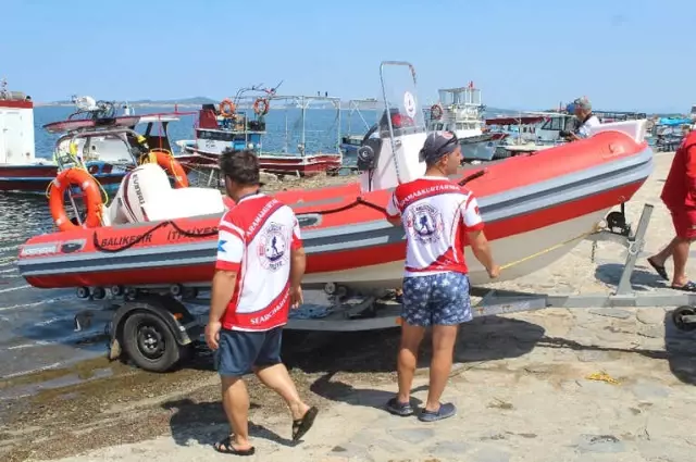 Ayvalık'taki Tekne Faciasında Kaybolan 2 Balıkçıyı Arama Çalışmaları Aralıksız Devam Ediyor