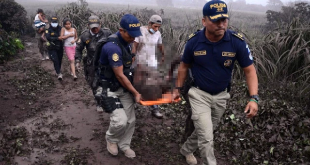 Fuego Yanardağı Patlayınca Guatemala Cehennemi Yaşadı: 25 Ölü