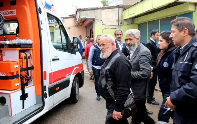 İki Esnaf Grubunun Kavgasında Bıçak ve Bastonlar Konuştu: 7 Yaralı