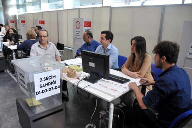Cumhurbaşkanlığı ve Milletvekili Genel Seçimleri İçin İlk Oy Atıldı!