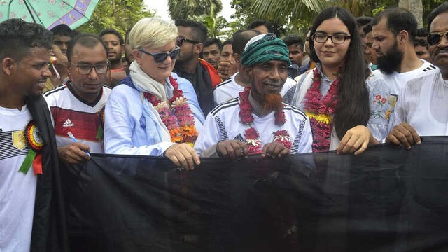 Bangladeşli Çiftçinin Alman Milli Takımı Sevgisi: 5,5 Kilometre Alman Bayrağı