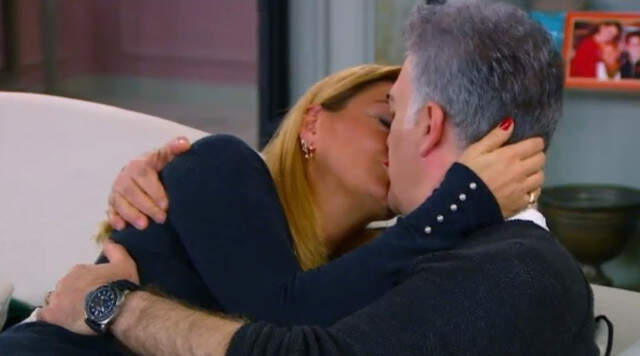 Çocuklar Duymasın Dizisindeki Öpüşme Sahneleri İçin Konuşan Tamer Karadağlı: Karım Değil mi Öperim Tamer Karadağlı, Çocuklar Duymasın'daki Öpüşme Sahnesi İçin Konuştu: Karım Değil mi Öperim