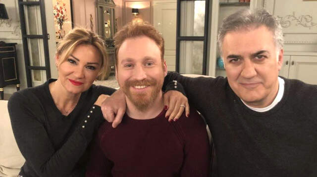 Çocuklar Duymasın Dizisindeki Öpüşme Sahneleri İçin Konuşan Tamer Karadağlı: Karım Değil mi Öperim Tamer Karadağlı, Çocuklar Duymasın'daki Öpüşme Sahnesi İçin Konuştu: Karım Değil mi Öperim