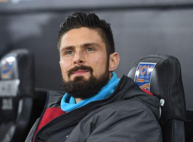Fransa - ABD Maçında Giroud'nun Kaşı Açıldı