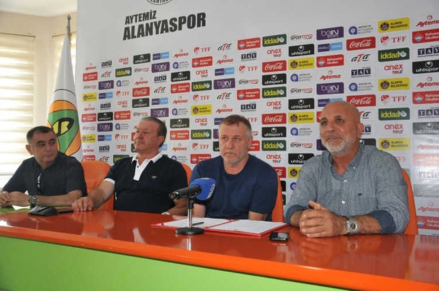 Alanyaspor, Mesut Bakkal ile Sözleşme Yeniledi