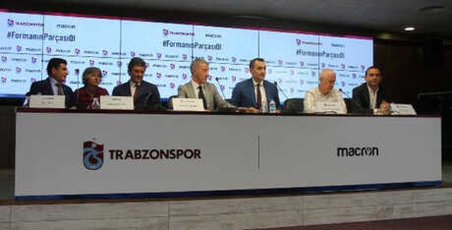Trabzonspor, Yeni Formalarını Basın Toplantısında Tanıttı