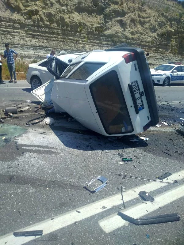 İki Otomobilin Kafa Kafaya Çarpıştığı Kaza Aynı Aileden 3 Kişiyi Hayattan Kopardı