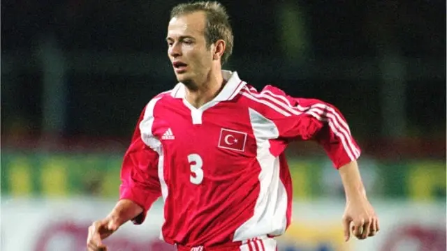 Türkiye'ye Futbolda En Büyük Başarısını Yaşatan 2002 Dünya Kupası Kadrosu Şimdi Ne Yapıyor?