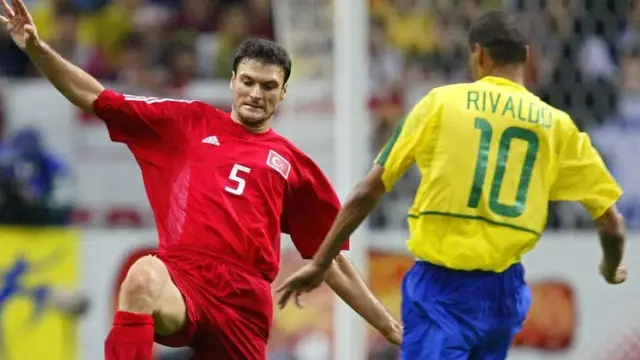 Türkiye'ye Futbolda En Büyük Başarısını Yaşatan 2002 Dünya Kupası Kadrosu Şimdi Ne Yapıyor?