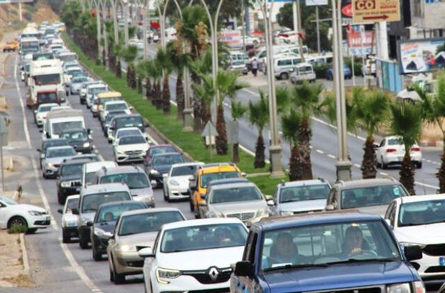 Bodrum Kırmızı Alarma Geçti, İlçede Adım Atacak Yer Kalmadı