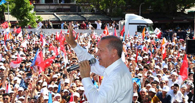 Cumhurbaşkanlığı Adaylığı Şartları Değişiyor. Tutuklu Olanlar da Aday Olamayacak Cumhurbaşkanlığı Adaylığı Şartları Değişiyor, Tutuklu Olanlar da Aday Olamayacak