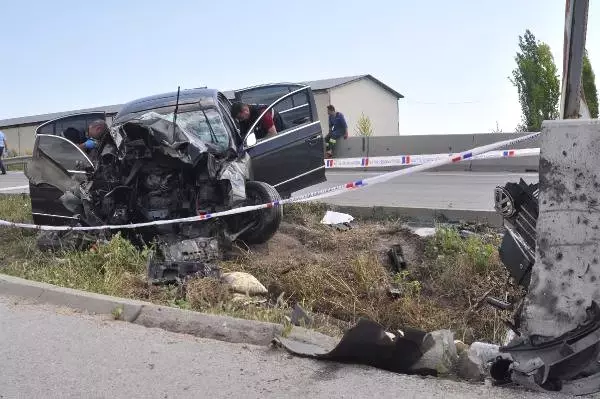 Eskişehir'deki Feci Kazada Aynı Aileden 3 Kişi Öldü