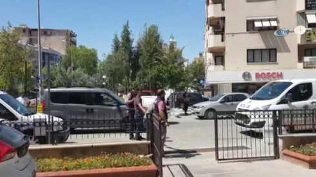 Polisten Kaçan Hırsızlar, Soygun Yaptıkları Aracın Plakasını Keçeli Kalemle Değiştirdi