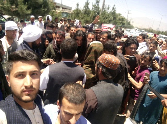 Taliban ile Güvenlik Güçlerinin Bayramlaşma Töreninde İntihar Saldırısı: 20 Ölü, 16 Yaralı