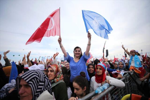 AK Parti'nin Yenikapı'daki Dev Mitingine 1 Milyon 300 Bin Kişi Katıldı