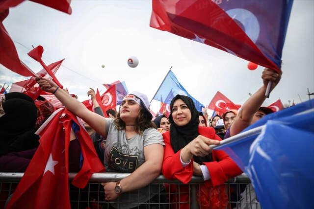 AK Parti'nin Yenikapı'daki Dev Mitingine 1 Milyon 300 Bin Kişi Katıldı