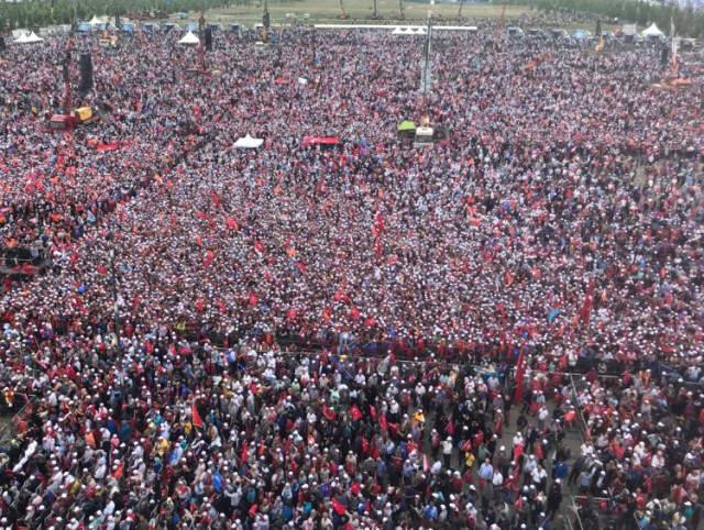 AK Parti'nin Yenikapı'daki Dev Mitingine 1 Milyon 300 Bin Kişi Katıldı