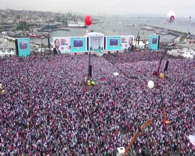 AK Parti'nin Yenikapı'daki Dev Mitingine 1 Milyon 300 Bin Kişi Katıldı