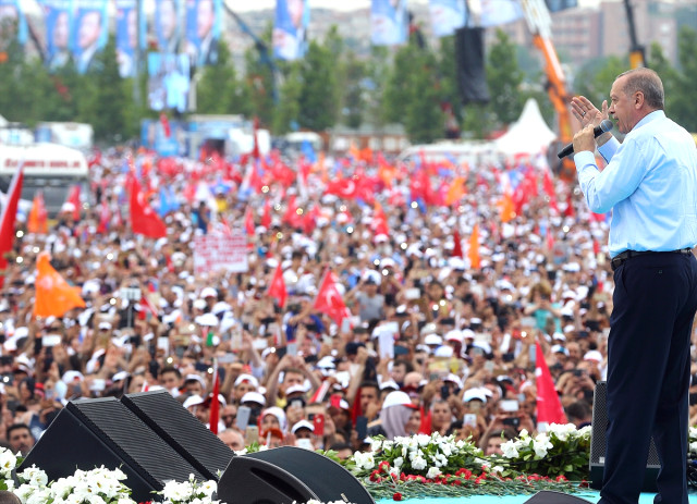 Erdoğan, Yenikapı'daki Dev Mitingde İnce'ye Yüklendi: Öyle Soydular, Böyle Soydular, Bu Ne Hayasızlık