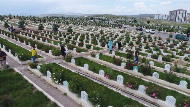 Mezarlıkta Kentsel Dönüşümle Türkiye'de Bir İlke İmza Atıldı