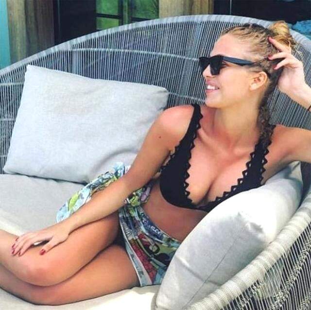 Yasemin Şefkatli'Den Sevgilisi İdo'Yu Kızdıran Paylaşım Yasemin Şefkatli'den Sevgilisi İdo'yu Kızdıran Paylaşım