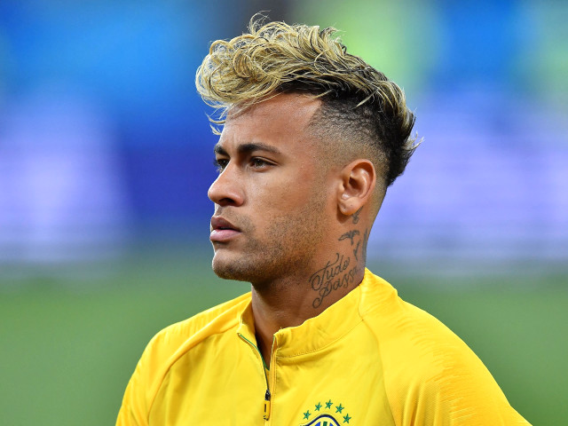 Efsane Futbolcu Cantona, Neymar'ın Yeni Saç Stiliyle Dalga Geçti