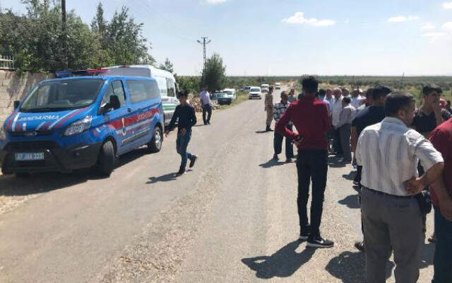 Cinnet Getiren Damat, Eşini, Kayınpederini ve Kayınvalidesini Öldürüp Çocuğunu Kaçırdı! Cinnet Getiren Damat, Eşini, Kayınpederini ve Kayınvalidesini Öldürüp Çocuğunu Kaçırdı!