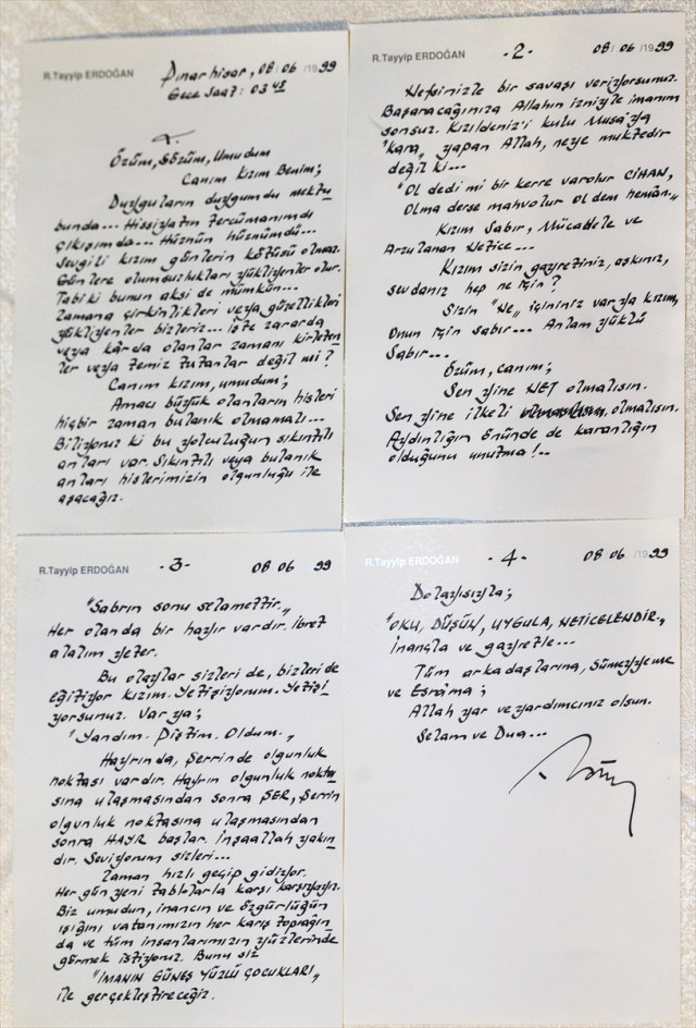 Esra Albayrak, Erdoğan'ın Cezaevinden Kendisine Yazdığı Mektubu İlk Kez Okudu