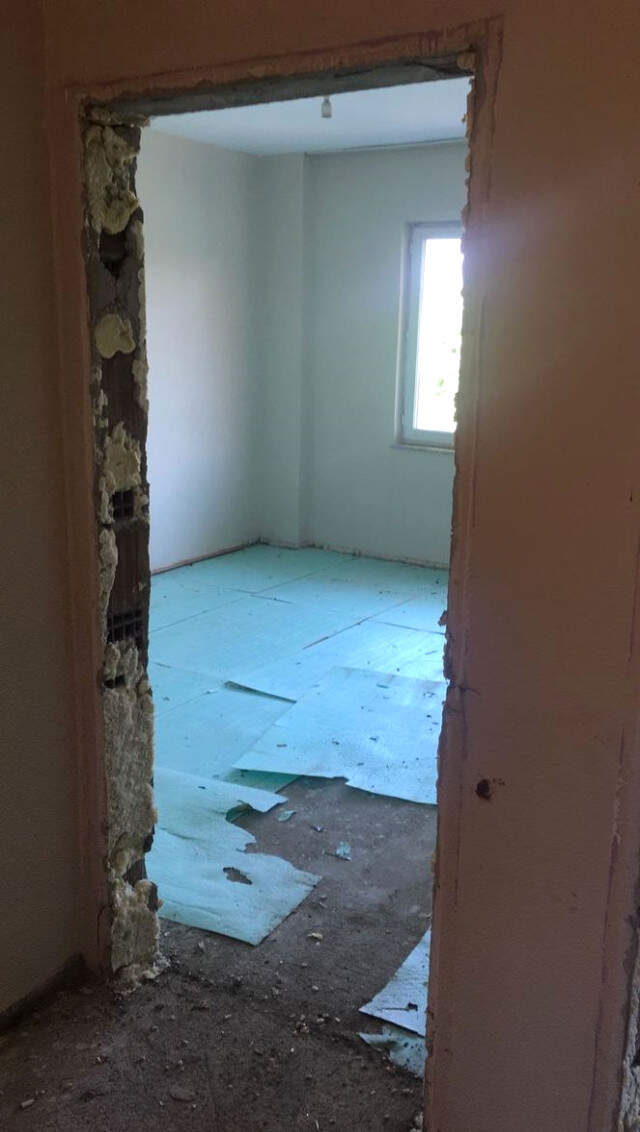 Esra Erol Dar Gelirli Ailenin Evini Yeniledi