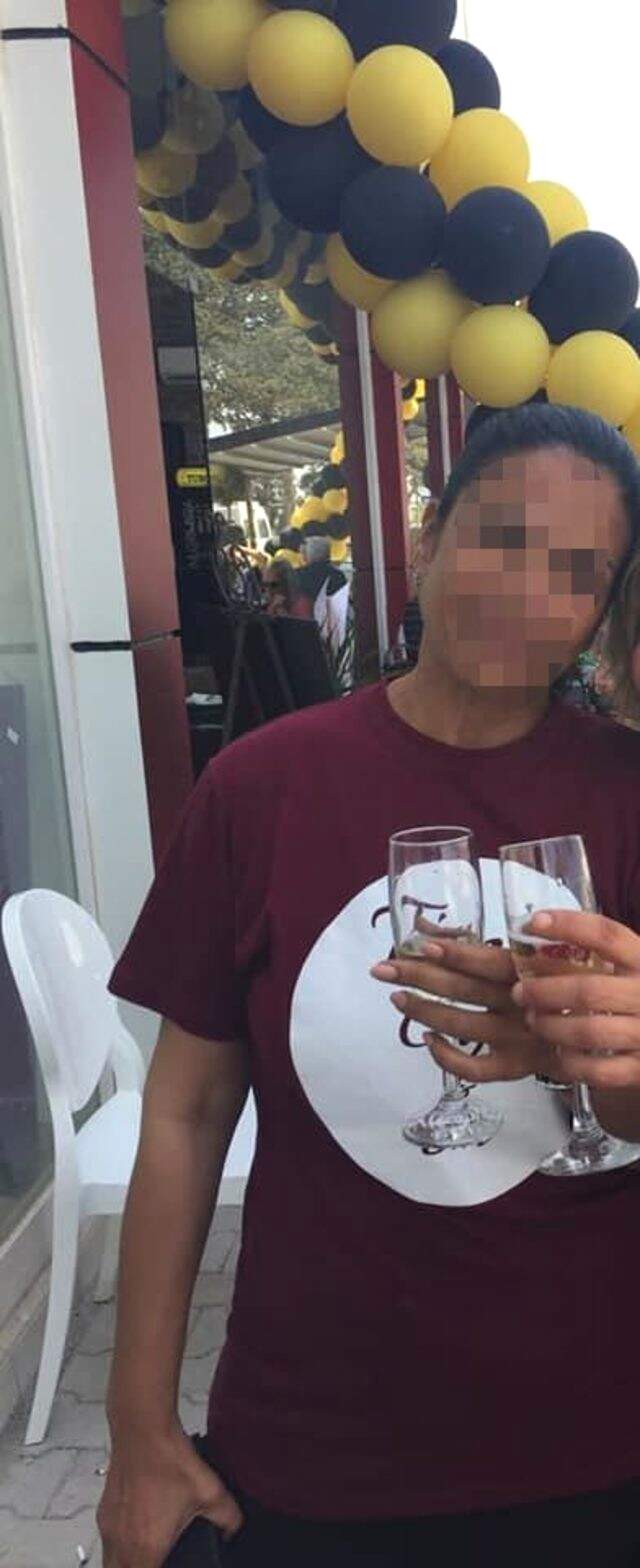 Şehir Eşkiyası Önce Arabasıyla İşyerine Daldı, Ardından Eski Sevgilisine Mermisi Bitene Kadar Sıktı! Şehir Eşkiyası Önce Arabasıyla İşyerine Daldı, Ardından Eski Sevgilisine Mermisi Bitene Kadar Böyle Sıktı!